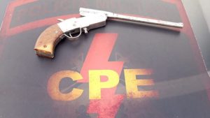 posse irregular de arma Jaraguá